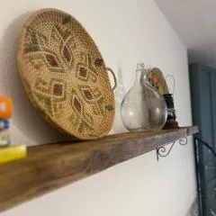 Tinnari home