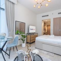 Pool View & 2 adults 2 kids & Brand New & Czechin