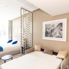 Conveniently Located Apartment With Waterfront View