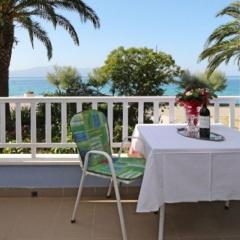 Apartment and Rooms Tomo 1