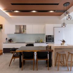 微風徐徐 Breezy Stay & 漫步阿里 Stroll Ali