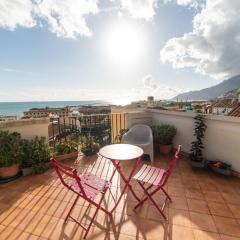 Terrazzo Privato & Vista sul Mare nel Centro Storico & Wi-Fi - Casa Dorotea