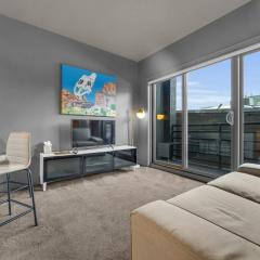 Modern Studio in the Heart of Historic Downtown!