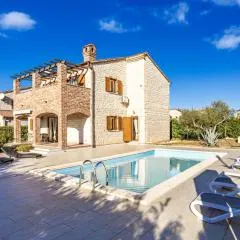 Villa Sonne in Central Istria for 8 people - pet friendly with private pool
