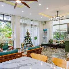 Palm Riverside Boutique