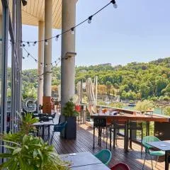 Novotel Lyon Centre-Confluence Bord de Saone