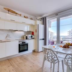 Noah House, 2 bdr apartment with sea view