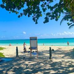 Castillo de Amor - Sandy Paradise