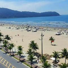 Kitnet frente praia Boqueirao