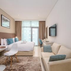 Charming Studio in Seven Palm with Balcony Rooftop Floor