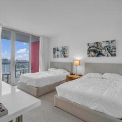 Stunning 30th-Floor Studio at Beachwalk Resort