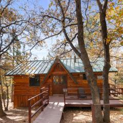 A Woodsy Mountain Retreat - 2 Masters, Slope Views, Fireplace, Deck, BBQ