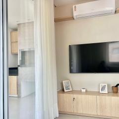 Lindo! Apto à 150 m. do Mar! NV05I