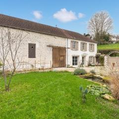 Amazing Home In Vienne-En-Arthies