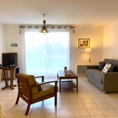 Appartement avec WIFI à 50m de la plage Coz Pors, Forum et Aquarium à Trégastel - FR-1-368-127