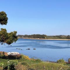 Maison bretonne face à la mer avec WIFI et parking à Trégastel - FR-1-368-442