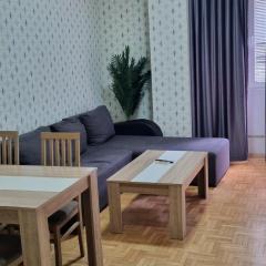 NM Bus Station Apartment