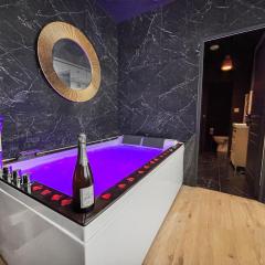 Jacuzzi privé, Sauna & Design Chic
