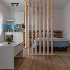 Estudio completo a estrenar en Triana