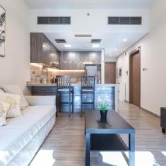 Elite LUX Holiday Homes - Stunning Lake View 1BHK Retreat in JLT Dubai