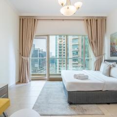 RH- Studio Retreat, Walk away to Burj Khalifa and Dubai Mall