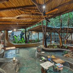 SaffronStays Maativan
