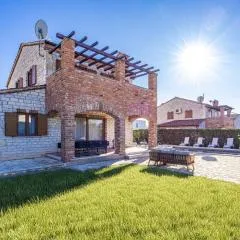 Villa Ana Paradiz for 8 people in Central Istria with private pool & pet friendly