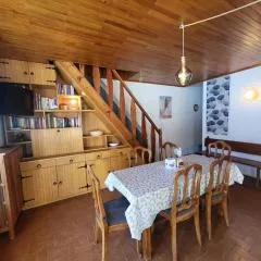 Duplex 65m² face aux pistes, balcon plein sud, 2 chambres, tout équipé, ascenseur - FR-1-266-157