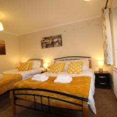 Keswick House Chesterfield by Smart Corporate Stays