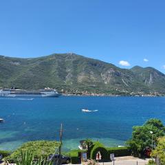 Cozy Studio with a large Terrace and Sea View
