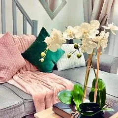 Fabulous apartment Air conditioned Nice Terrace 10 min from Paris