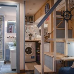 Tiny House - Love Boat