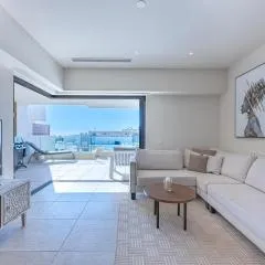 Modern Flat with 2 Bedrooms, Terrace, and Pool in Cala de Mijas
