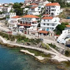 Apartments by the sea Jelsa, Hvar - 22256
