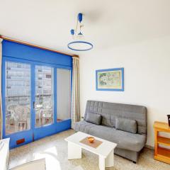 Apartment in Roses on the Beachfront