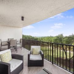 Rare walkout condo on beach with pool, spa and tennis