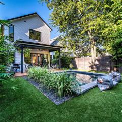 Pool 4BR 3BA Sleeps 8 w Patio Grill by Austin Vacay