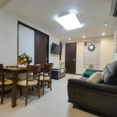 12全新装修 5室1厅2浴室2卫生间 设施齐全 最大12人 5 rooms 1dining room 2 bathrooms 2toilets Max 12P 免费无线网络