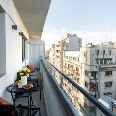 Sunny 2BR Large Flat - Amzei Square