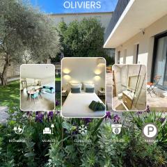 Les Oliviers
