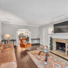 Serene & Charming 5BR Des Plaines Getaway home