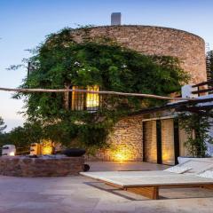 Villa in Ibiza with Countryside Views