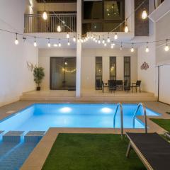 Stunning Private Pool 4 Bedroom House - Damac Hills 2 Dubai Land
