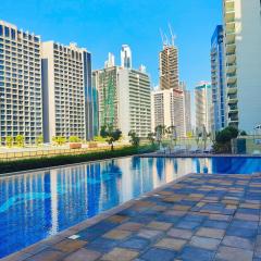 HiGuests - Vibrant 1BR in Business Bay