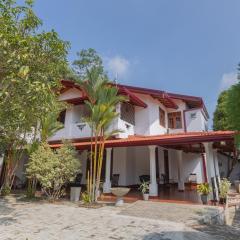 Frogan villa