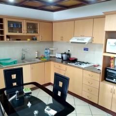 Modern 1-bedroom apartment in Grand Bay - TRY IT!!