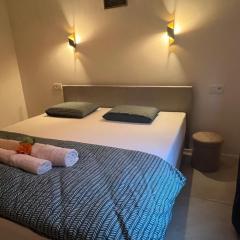 Ereva Seaside cosy 1 bedroom apartment with garden
