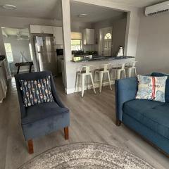 Great Home Close to shops, FIT, Beaches,and Space X