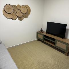 Lindo apartamento térreo, recém reformado em Bertioga