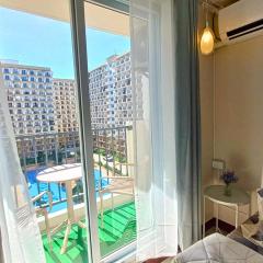 Comfort & Style Studio Pool view with Balcony